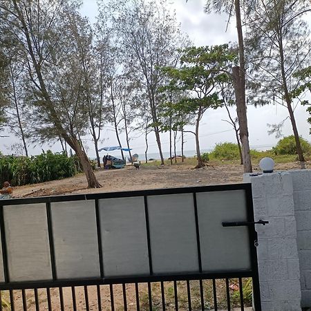 Kadalamma Beach Homestay Alappuzha Eksteriør billede